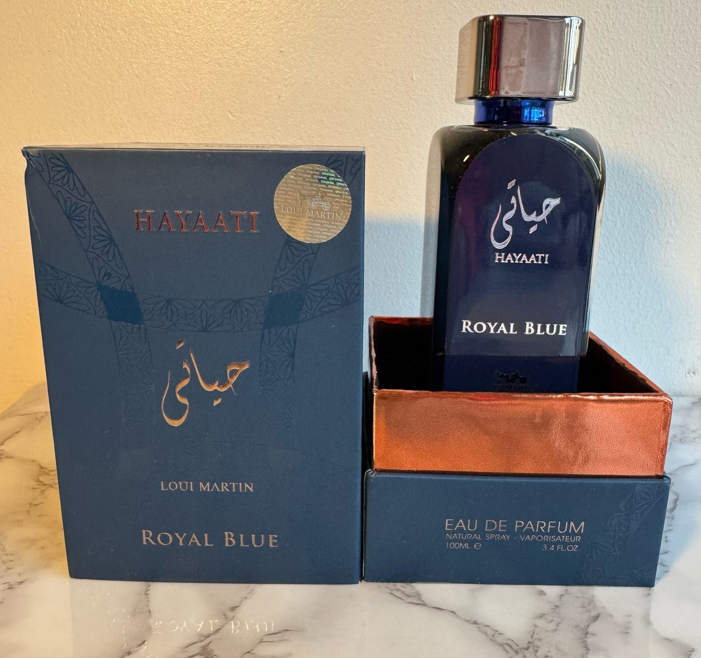HAYAATI ROYAL BLUE Unissex Eau de Parfum - 100 ML com amostra grátis - Uma fragrância majestosa para todos.