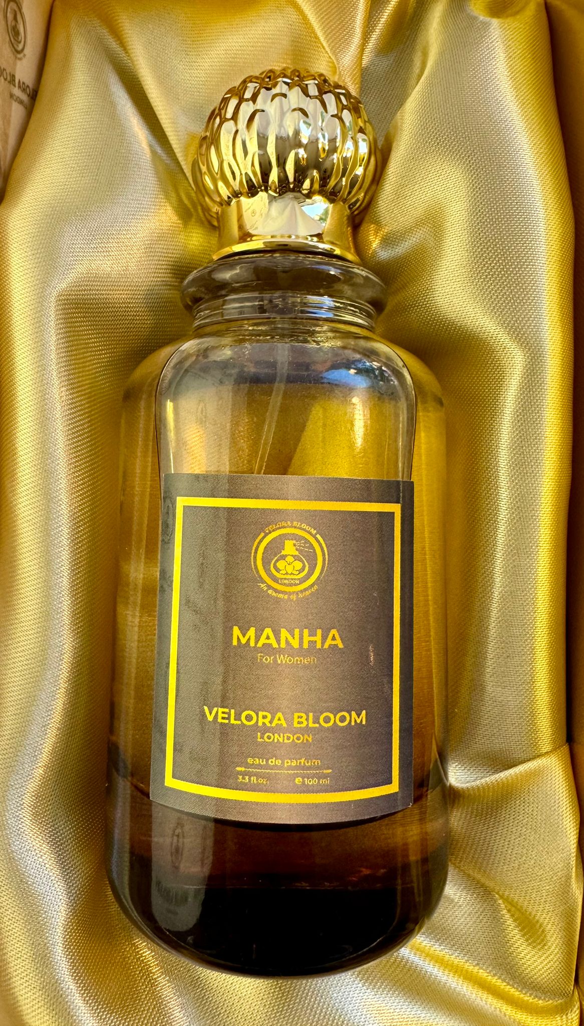 MANHA by Velora Bloom London – A Captivating 100ML Women’s Perfume for Grace and Elegance!